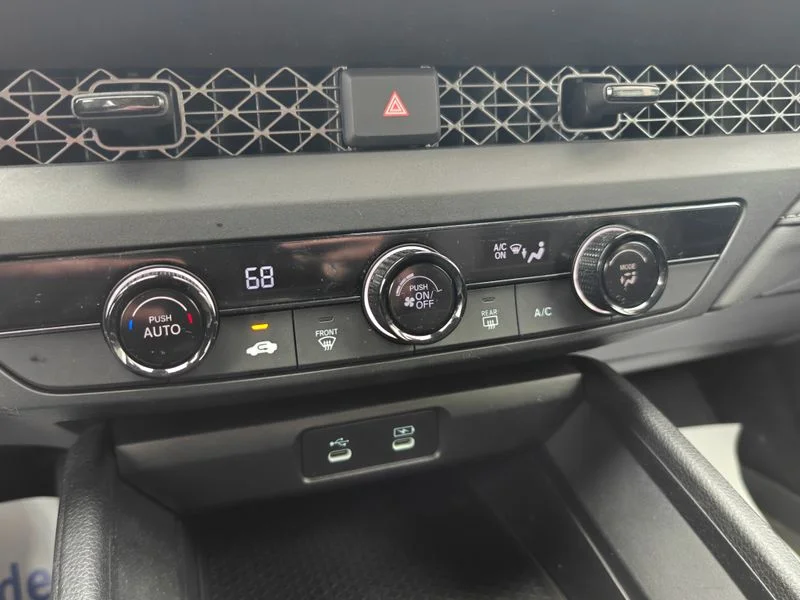 Used 2025  Honda LX image 27