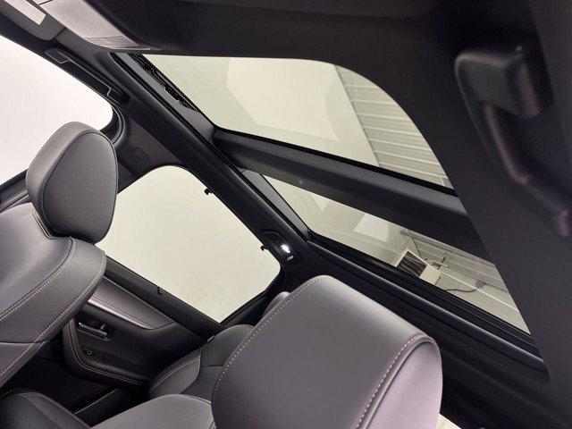 2026 Mazda CX-70 Premium Package - Photo 7