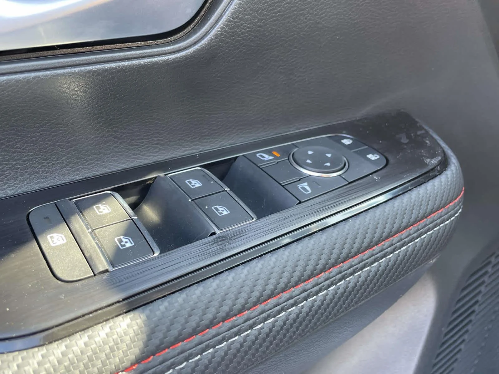 2026 Nissan KICKS SR AWD - Photo 27