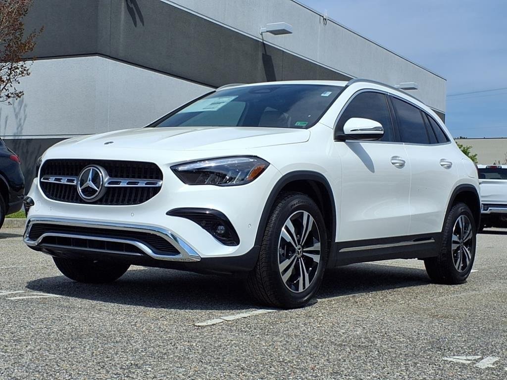 Used 2025 Polar White Mercedes-Benz GLA 250 image 4