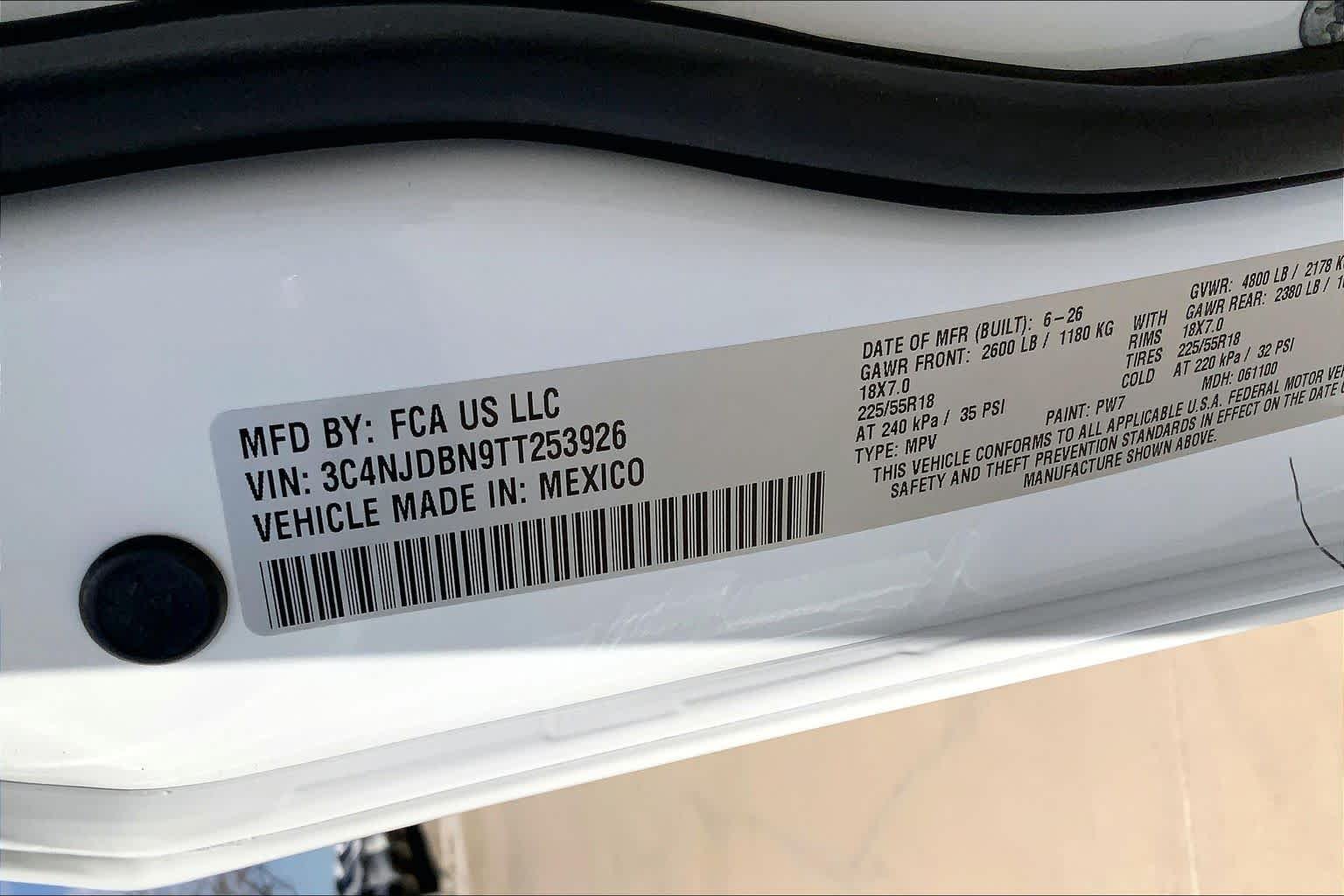 New 2026 Bright White Clearcoat Jeep Latitude Altitude image 19