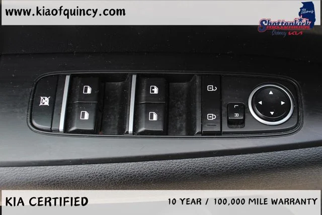 Used 2024 White Kia LXS image 20