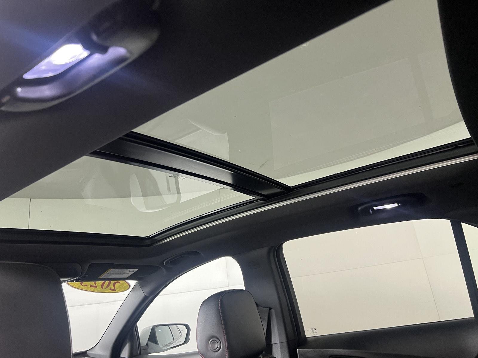 Used 2023 Summit White Chevrolet RS image 4