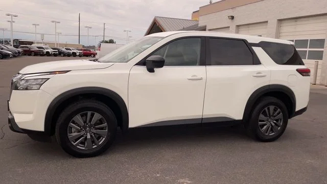 Used 2024 White Nissan S image 6