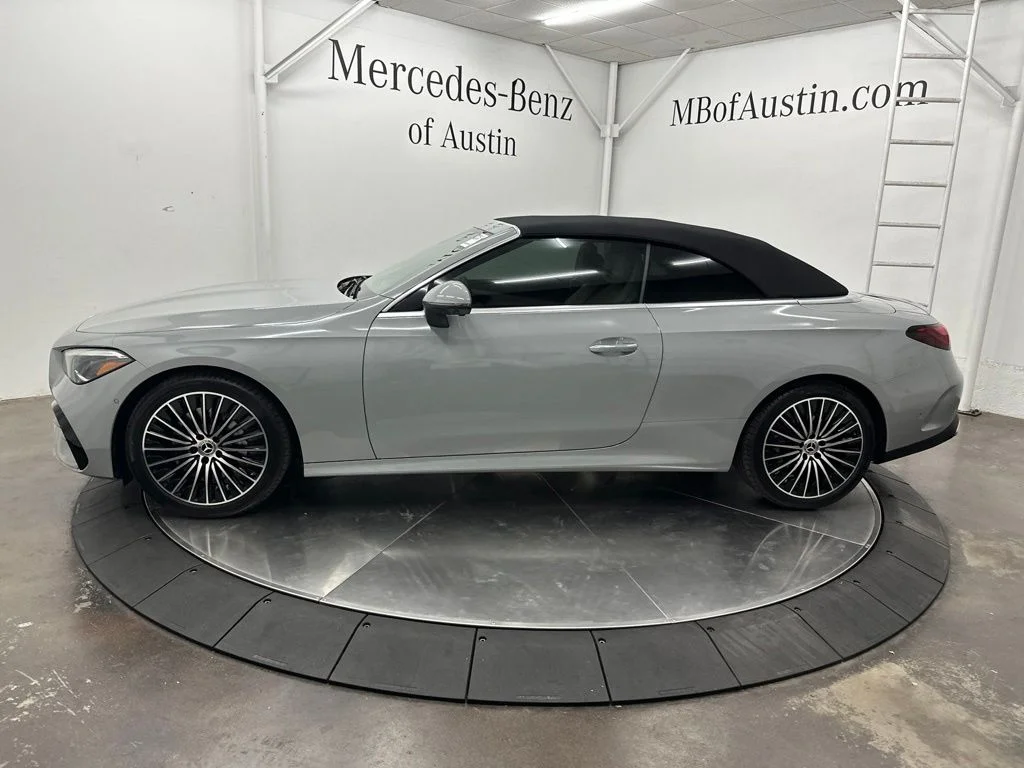New 2027 White Mercedes-Benz CLE 300 image 4