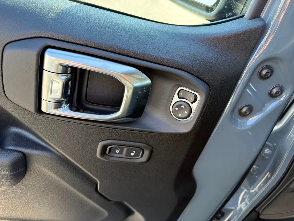2026 Jeep Gladiator Rubicon - Photo 11
