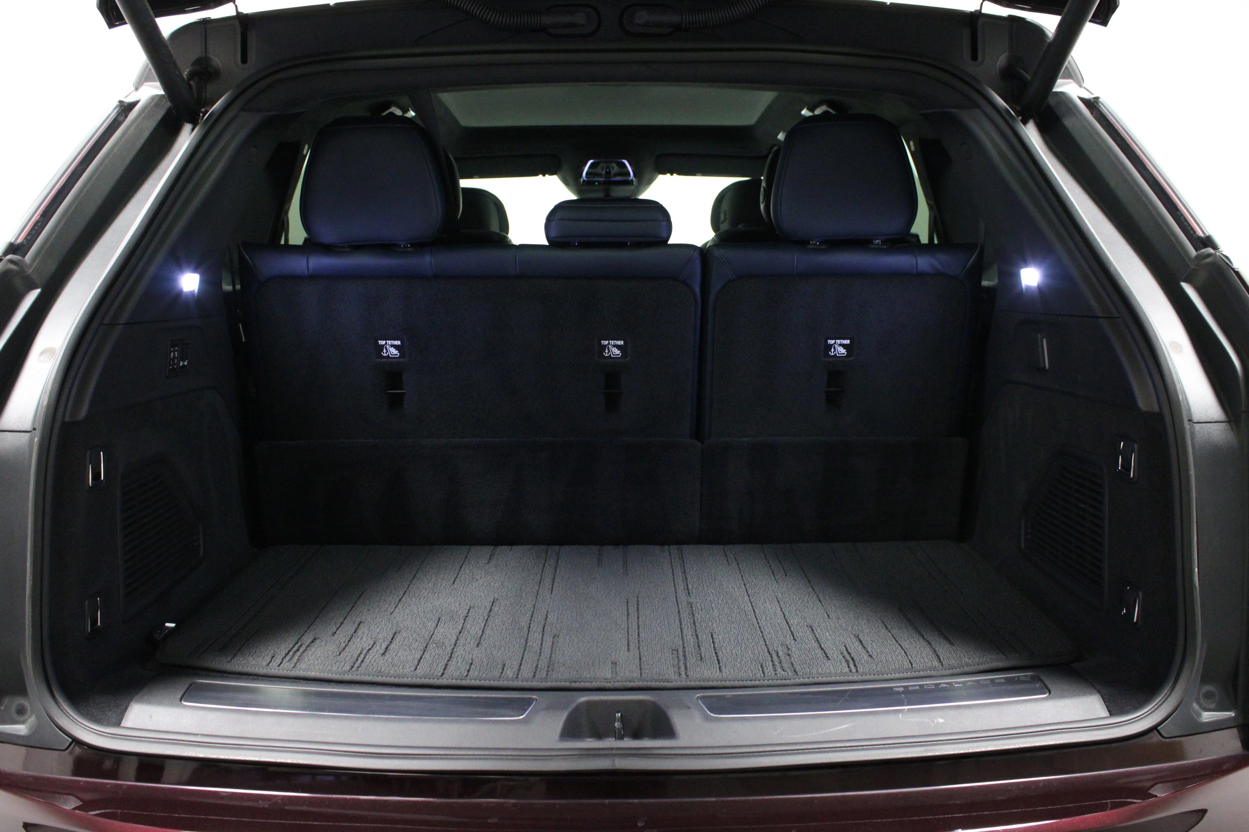 Used 2025 Black Cherry Tintcoat Cadillac Luxury 2 image 15