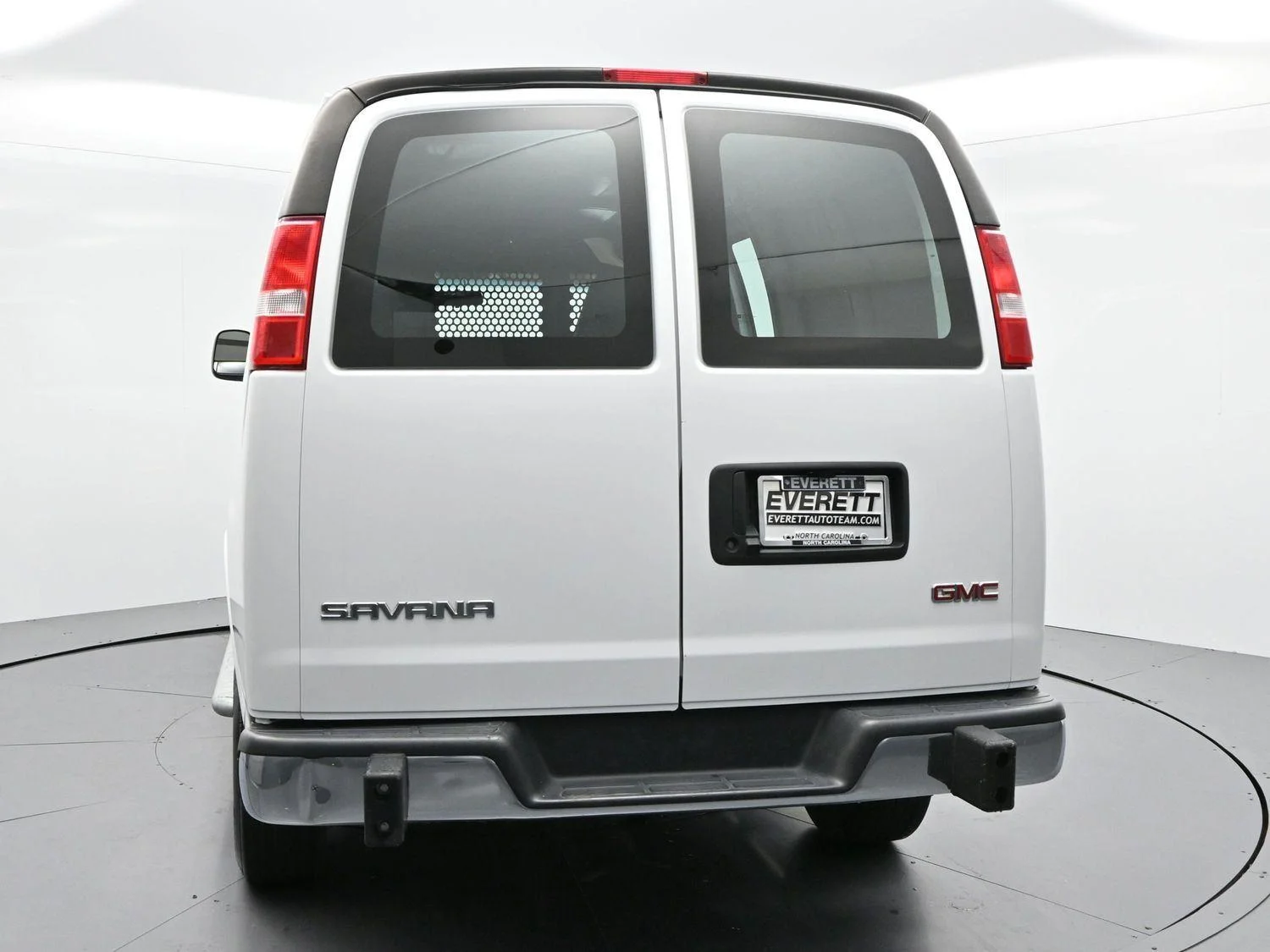 Used 2024 Summit White GMC Work Van image 6
