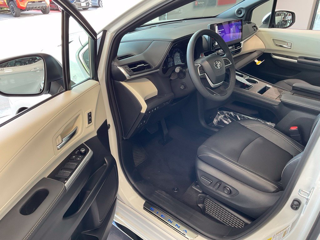 New 2026 Beige Toyota Platinum image 9