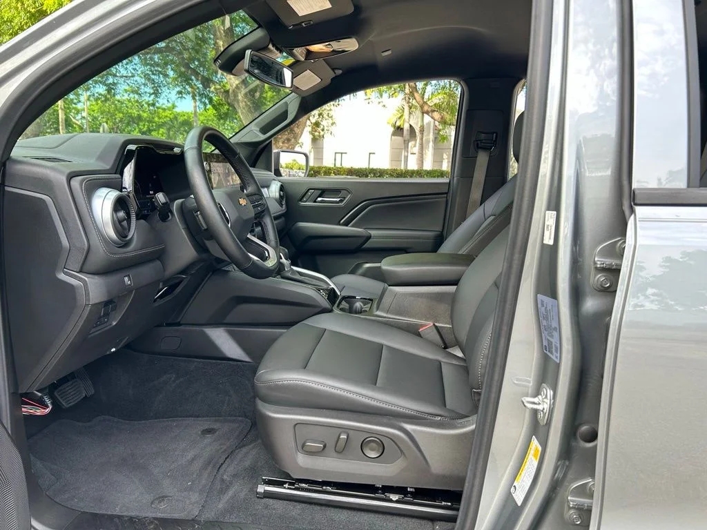 Used 2025 Gray Chevrolet LT image 16