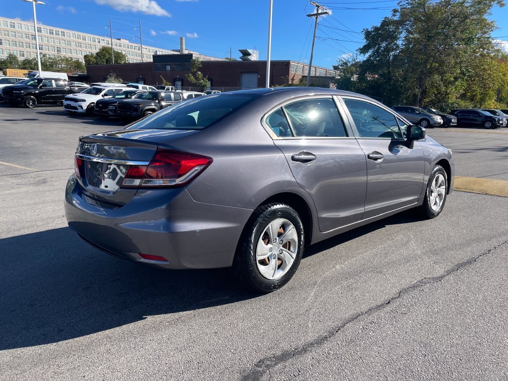 Used 2015 Gray Honda LX image 5
