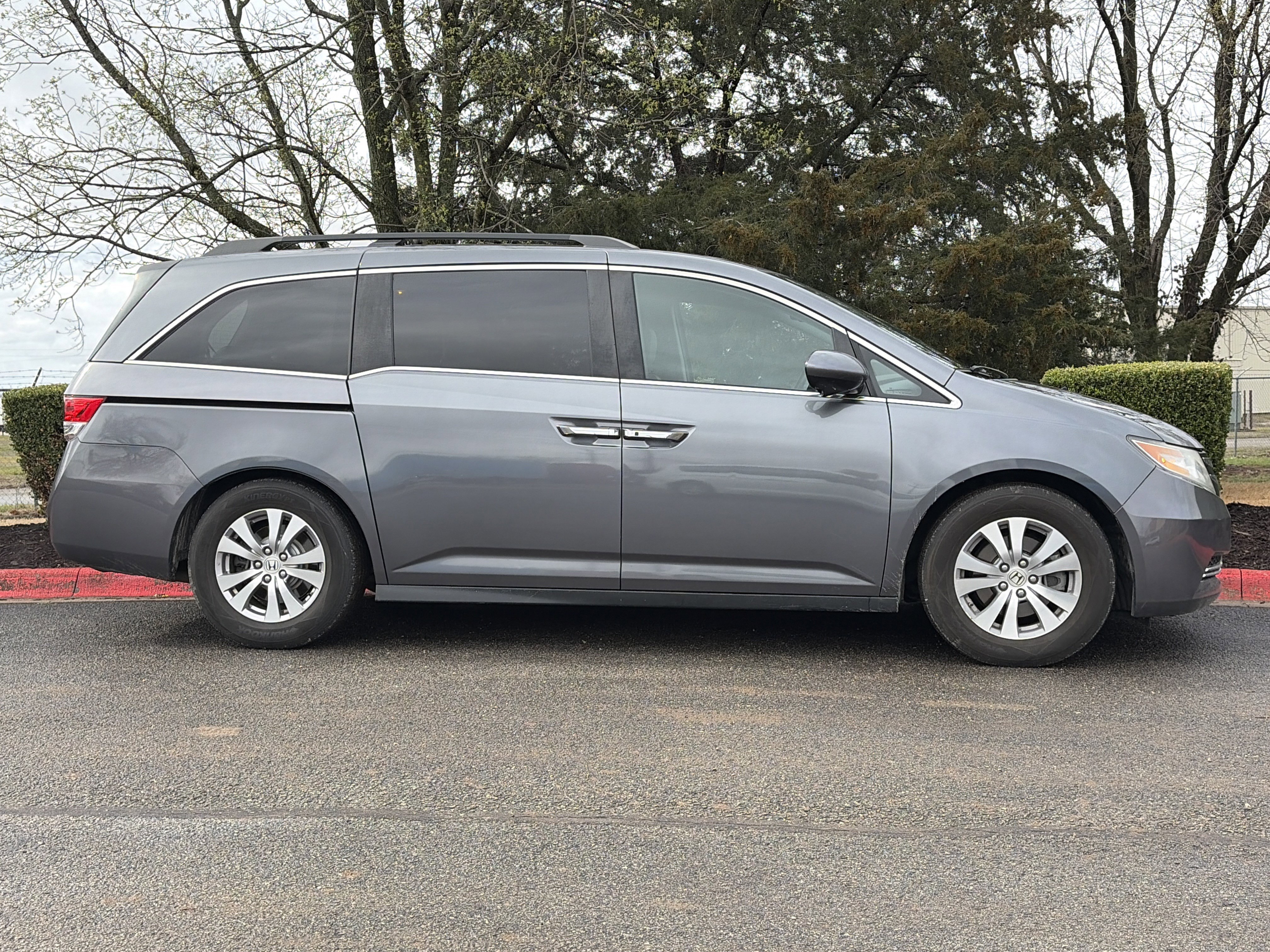 Used 2014 Honda Odyssey EX-L with VIN 5FNRL5H65EB041964 for sale in Bentonville, AR