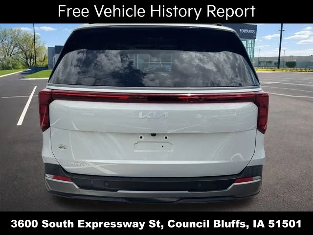 Used 2025 White Kia SX image 5