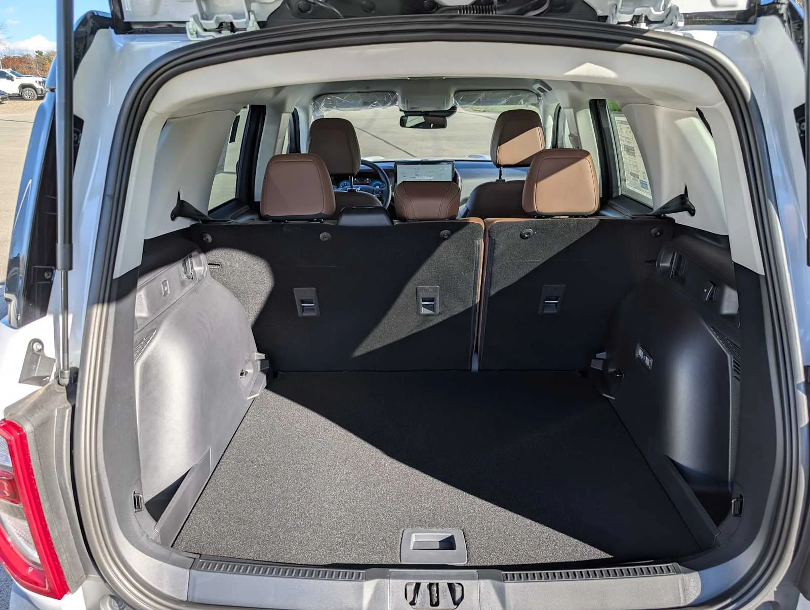 New 2025 Oxford White Ford Outer Banks® image 7