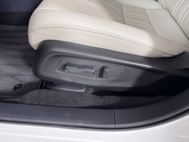 2025 Honda HR-V EX-L - Photo 13
