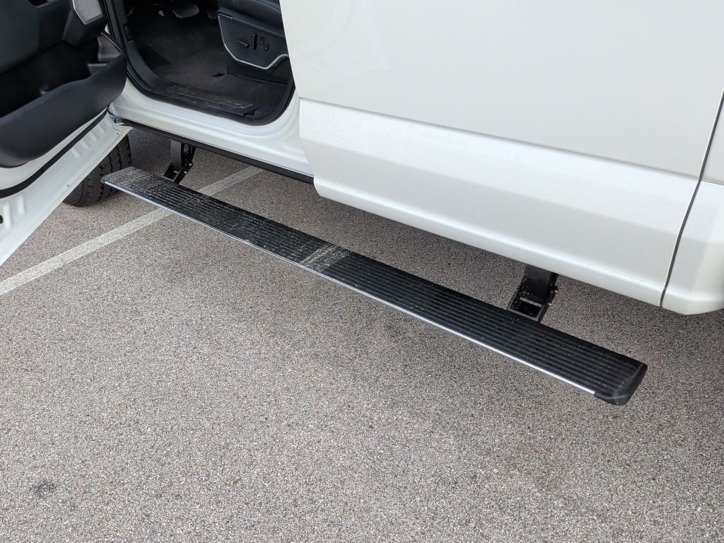 New 2026 Star White Metallic Tri-Coat Ford F-250® Platinum® image 46