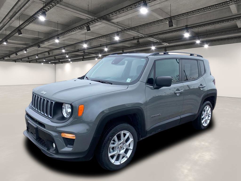 Used 2022 Sting-Gray Clearcoat Jeep Latitude image 3