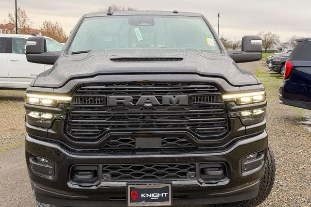 New 2026 Diamond Black Crystal Pearl-Coat Exterior Paint RAM Laramie image 3