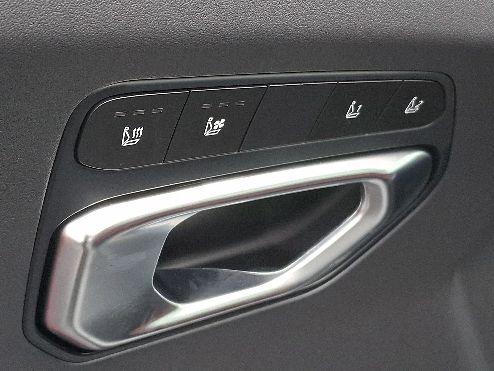 2025 Kia K4 GT-Line Turbo - Photo 14