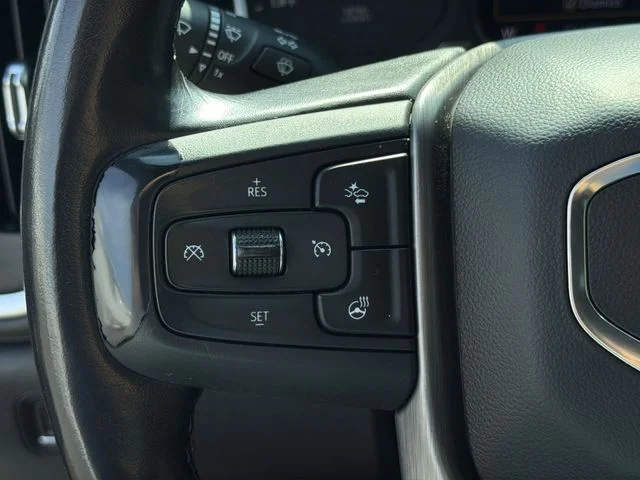 Used 2020 White GMC Denali image 27