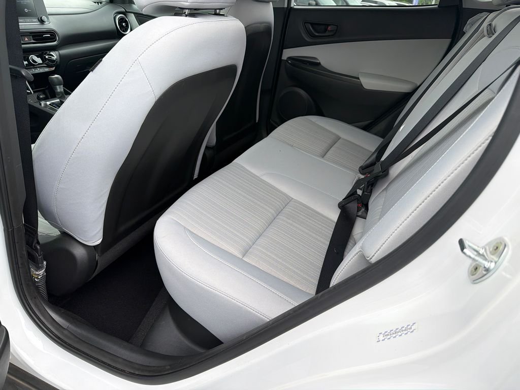Used 2023 White Hyundai SEL image 20