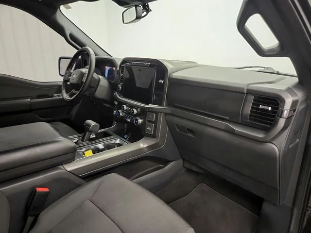 Used 2024 Black Ford XLT image 36