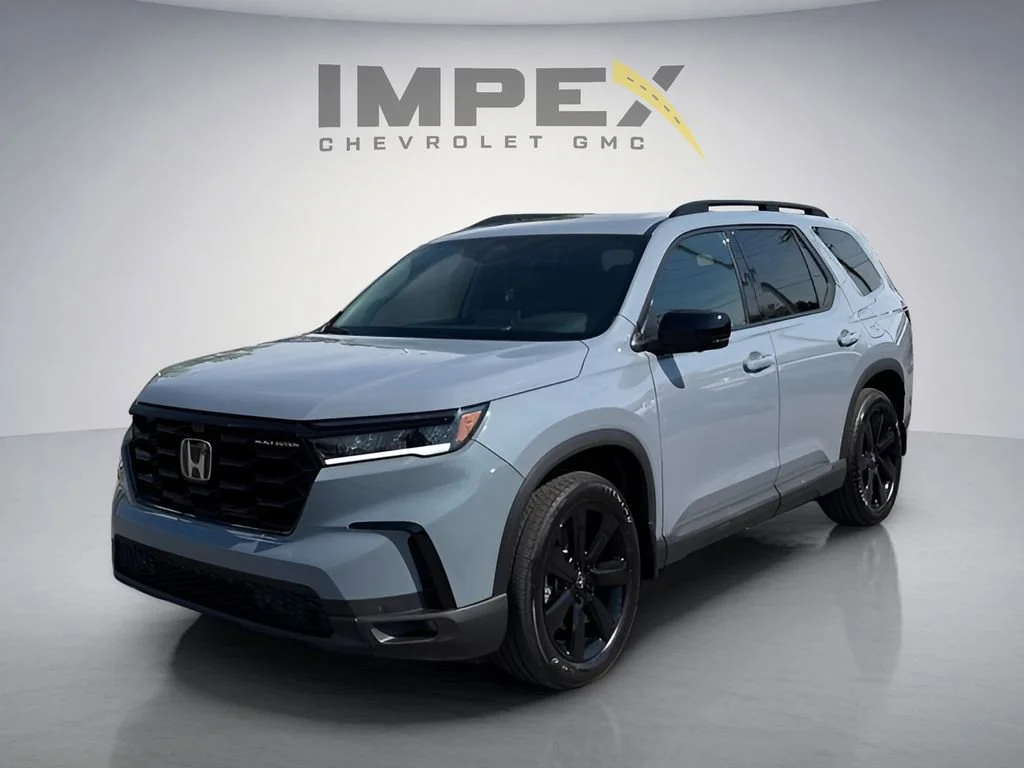 Used 2025  Honda Black Edition image 1
