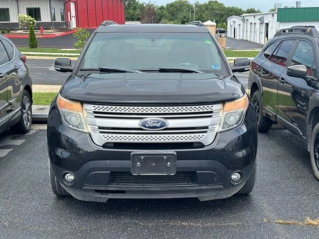 Used 2015 Tuxedo Black Metallic Ford XLT image 2