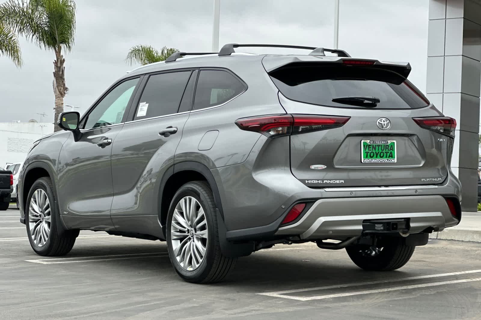 New 2026 Heavy Metal <sup>1</sup> Toyota  Platinum image 6