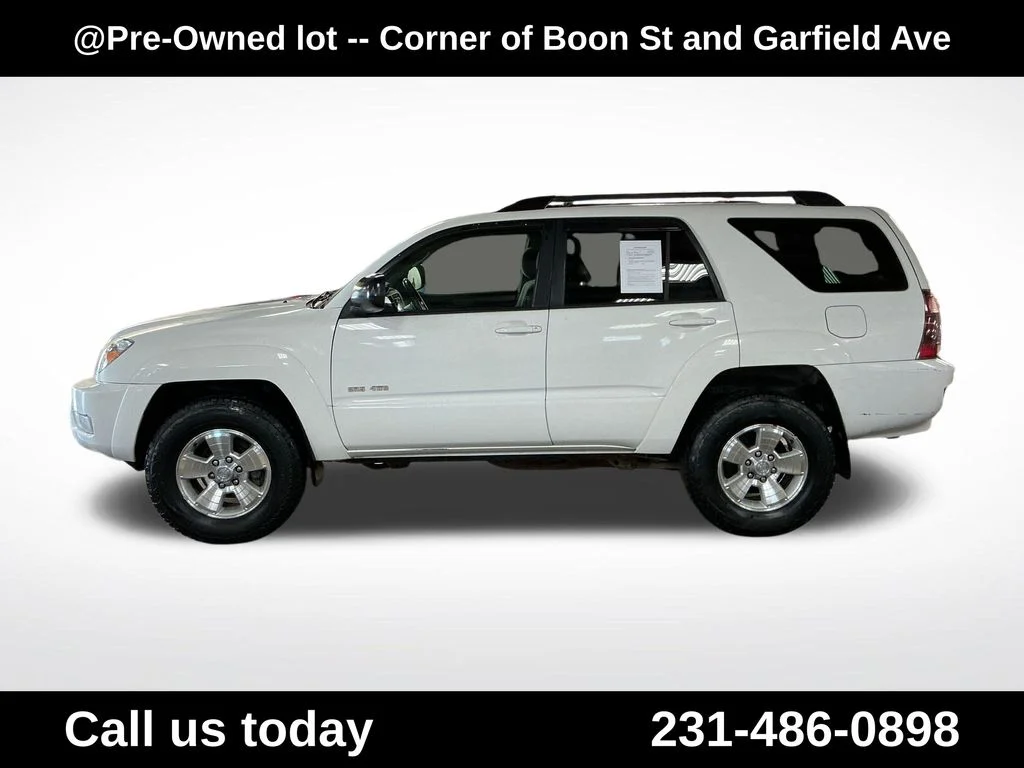 Used 2003  Toyota SR5 image 2