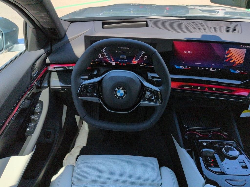 New 2027 Cape York Green Metallic BMW 530i xDrive image 15
