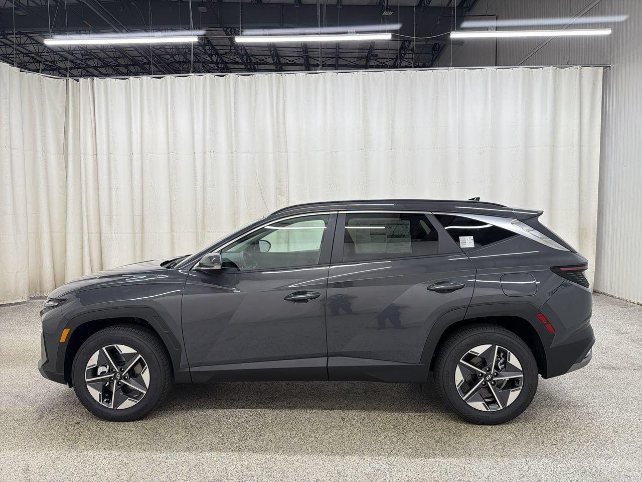 New 2026 Ecotronic Gray Hyundai SEL Premium AWD image 6