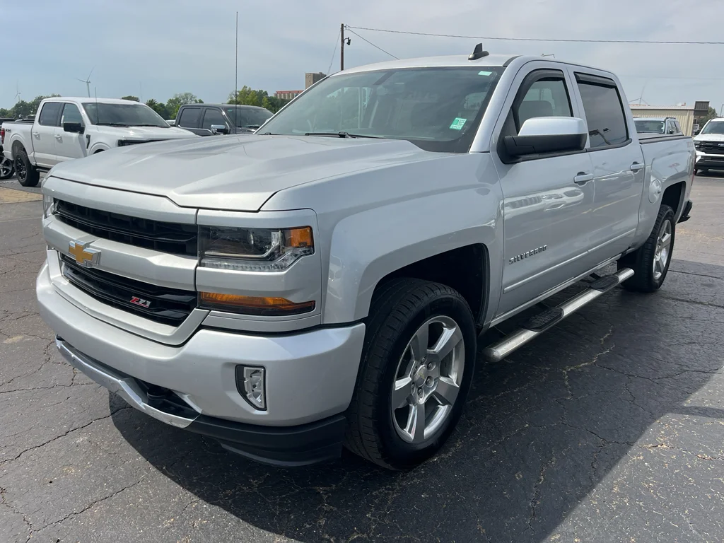 2017 Chevrolet Silverado 1500 LT Z71 4X4 Crew Cab Short Box's photo