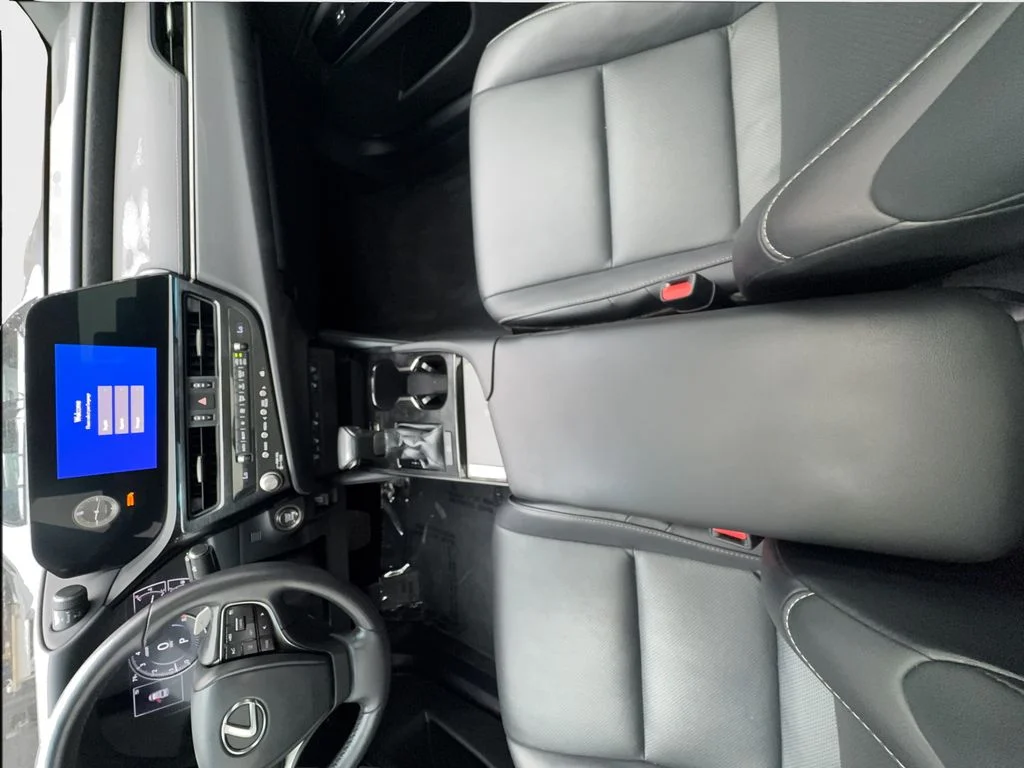 Used 2023 Black Lexus 350 image 39