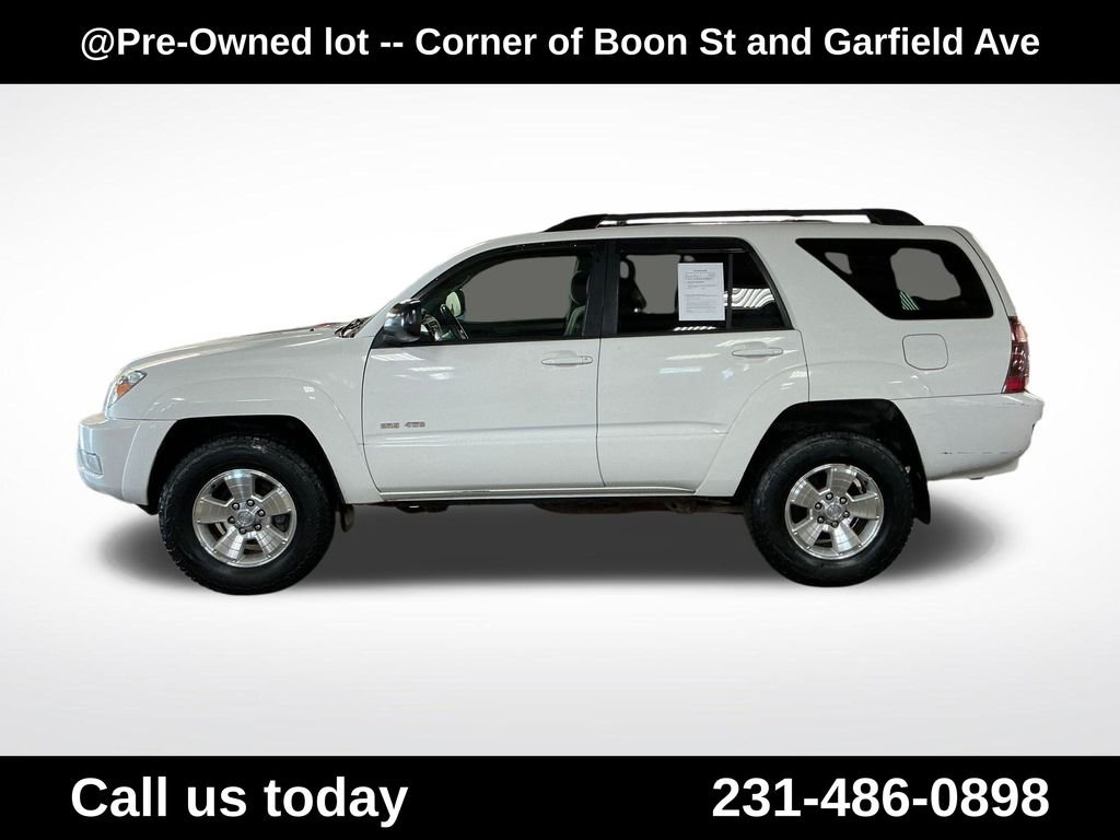 Used 2003  Toyota SR5 image 2