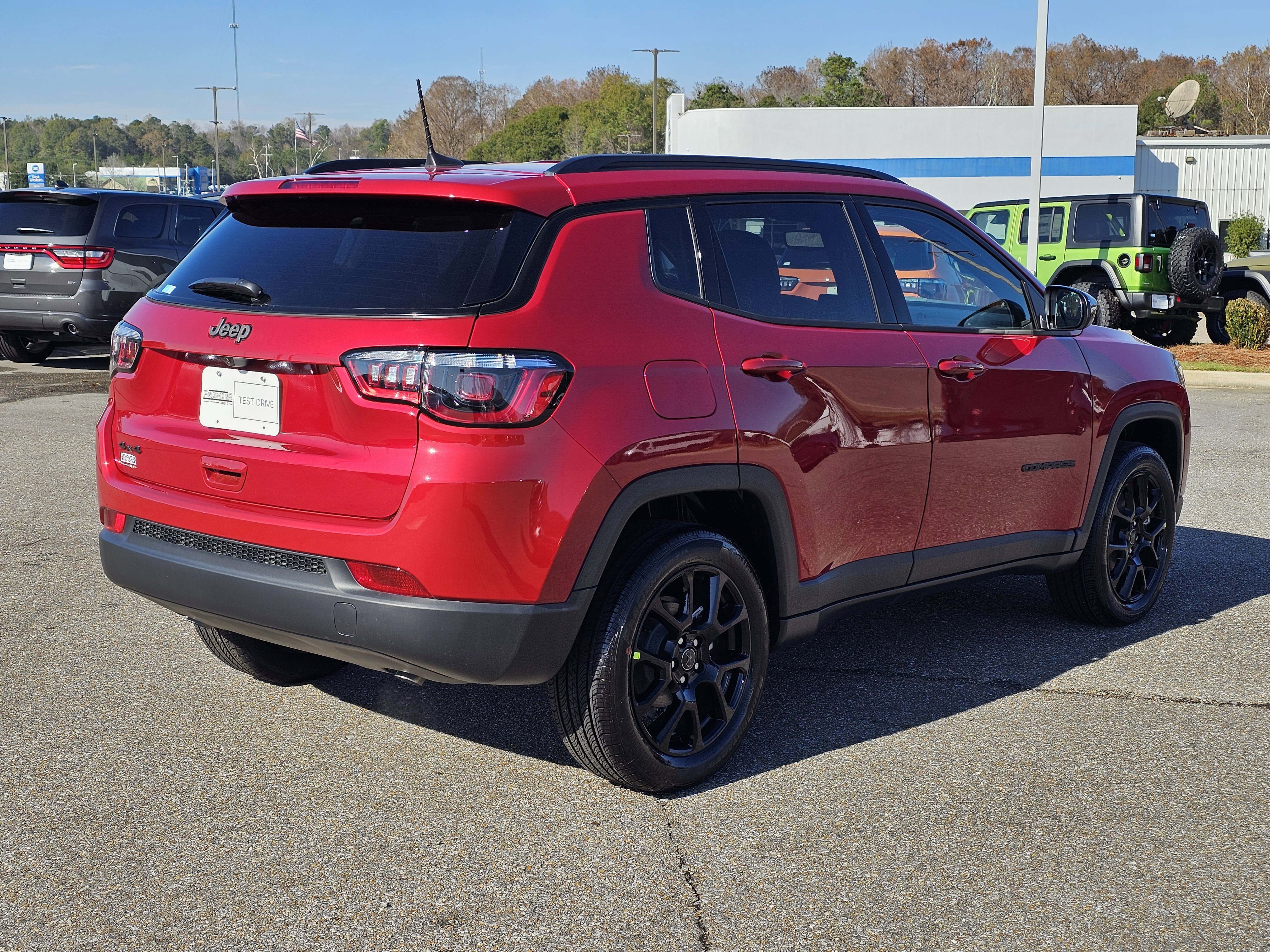 New 2026 Red Hot Pearlcoat Jeep Latitude Altitude image 8