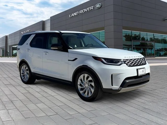 Used 2025  Land Rover S image 8