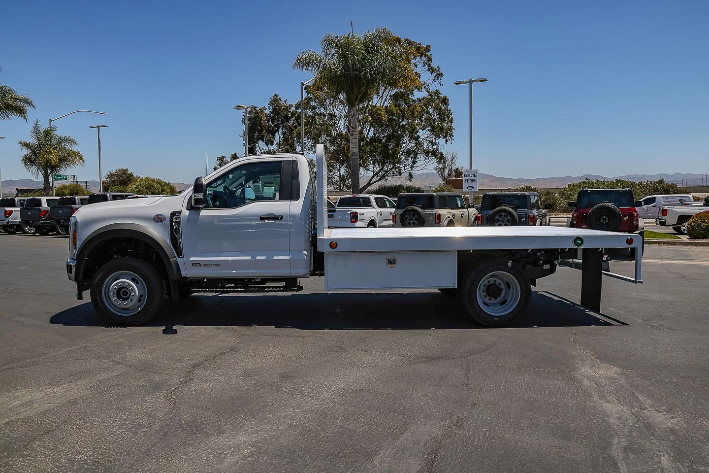 New 2026 Oxford White Ford F-550® XL image 7