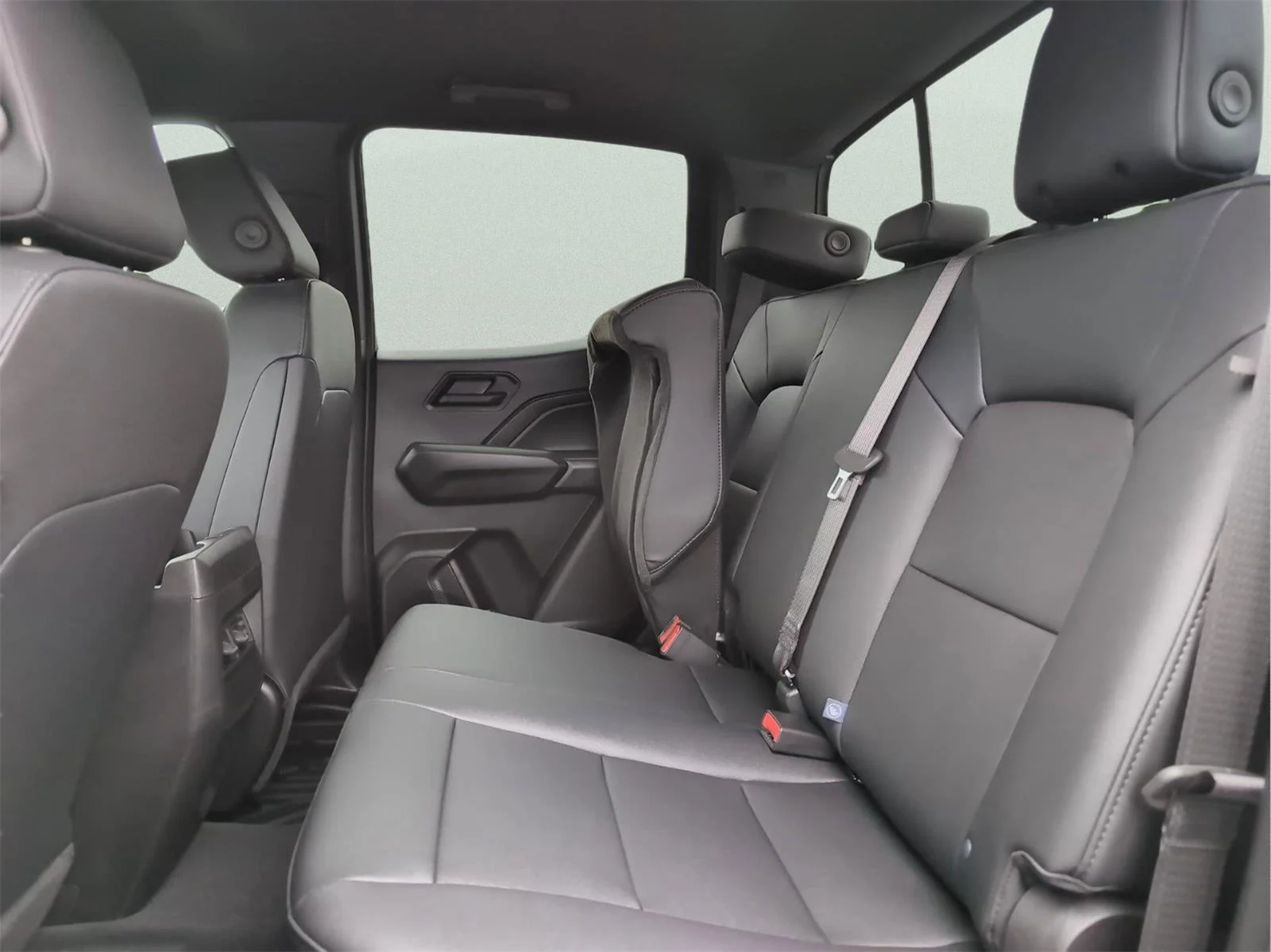 New 2026 Summit White Chevrolet Trail Boss image 11