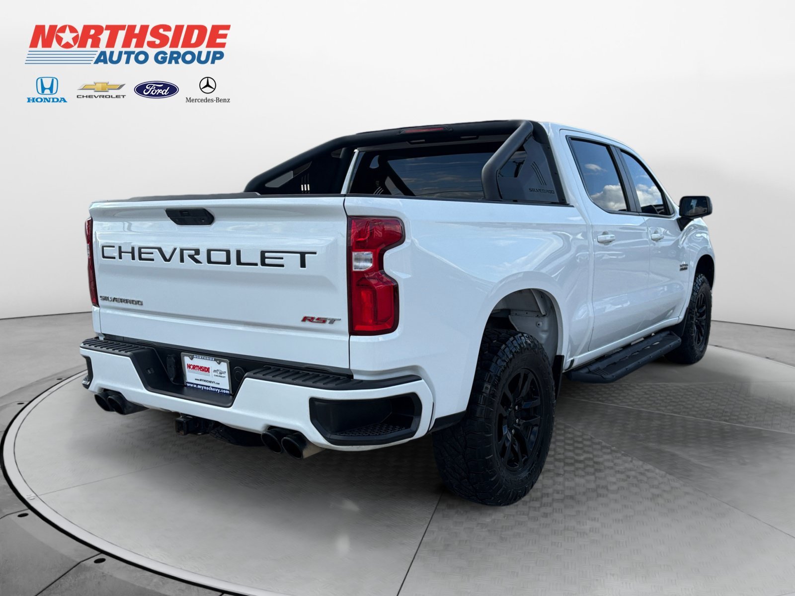 Used 2020 Summit White Chevrolet RST image 7