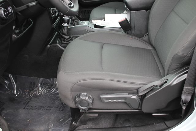 Used 2023 Silver Jeep Sport S image 17