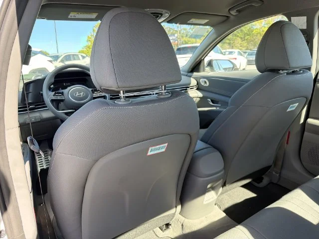 Used 2026 White Hyundai SEL Sport image 32
