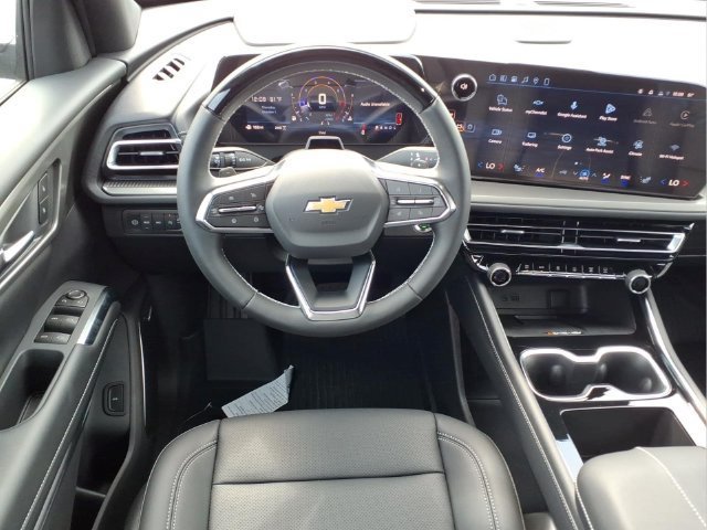 New 2027 Mosaic Black Metallic Chevrolet LT image 4