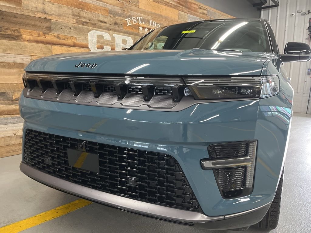 New 2026 Steel Blue Exterior Paint Jeep Summit Obsidian image 9