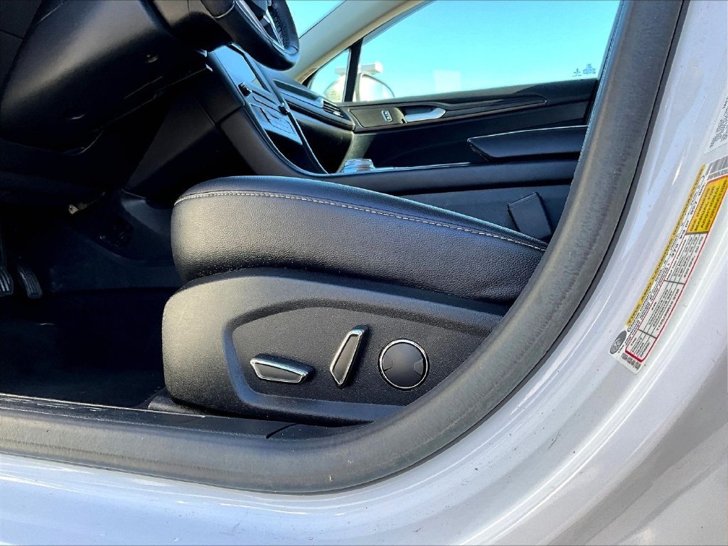 Used 2018 White Ford SE image 40