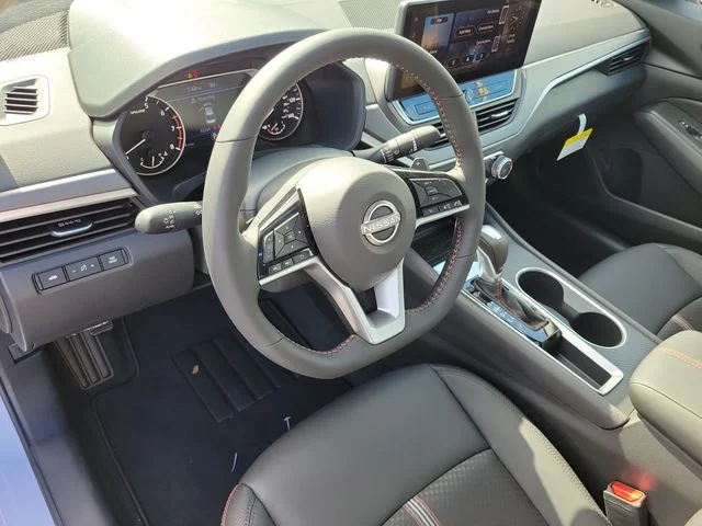 New 2026 Gray Sky Pearl / Super Black Two-tone Nissan SR image 18