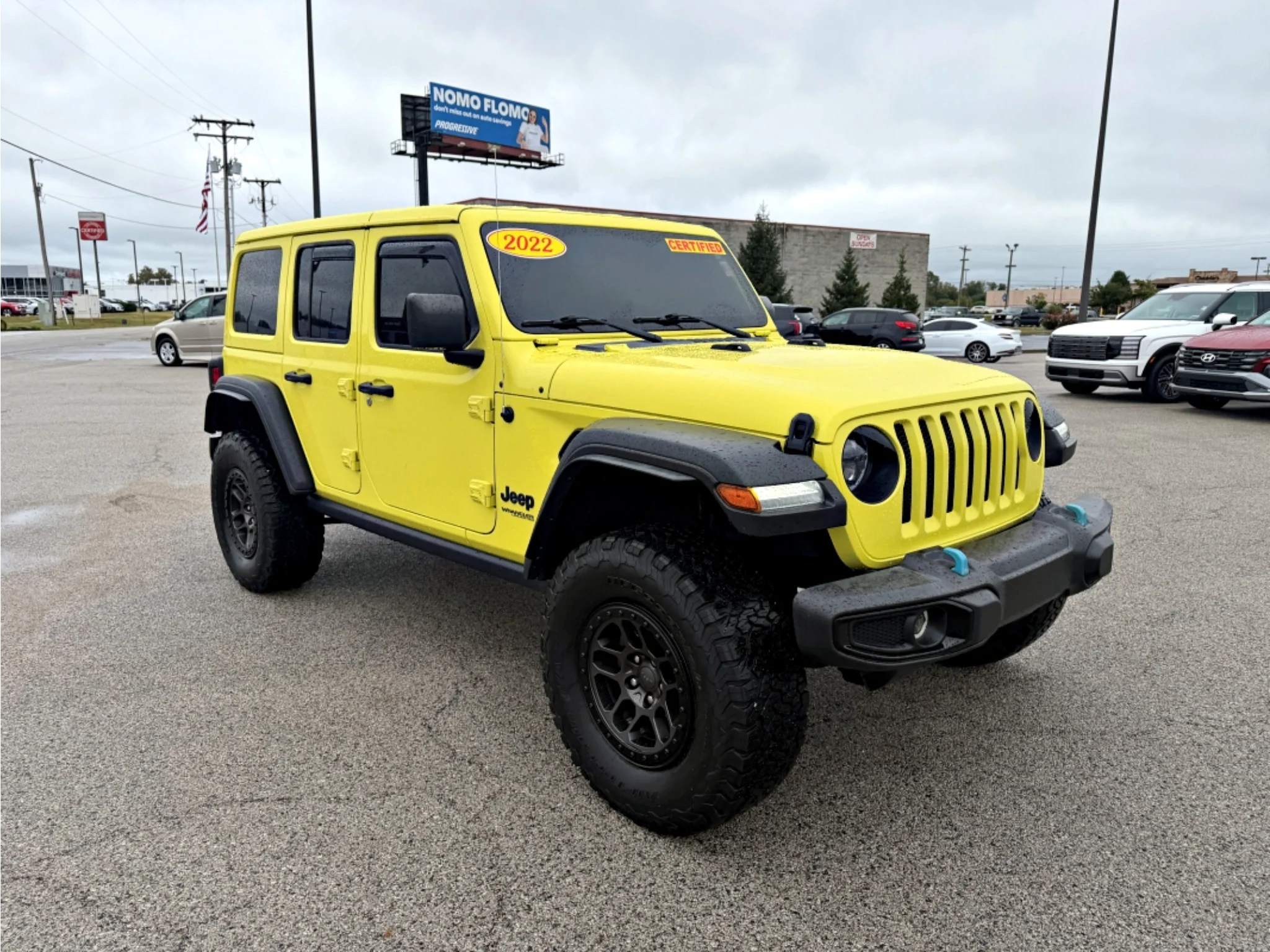 Used 2022 High Velocity Clearcoat Jeep Unlimited High Tide image 4