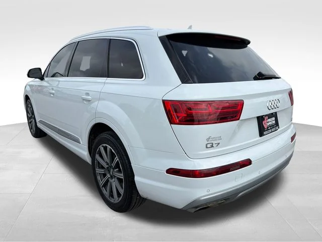 Used 2017  Audi 3.0 TDI Premium Plus image 5