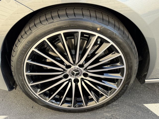 New 2026 Selenite Grey Metallic Mercedes-Benz C 300 image 8