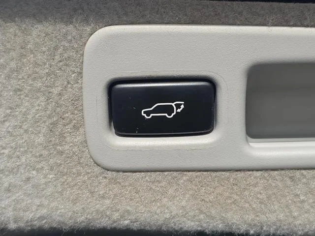 Used 2011 Black Lexus 350 image 13